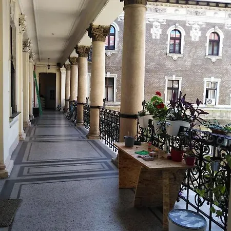 Dear Hungary * Budapest
